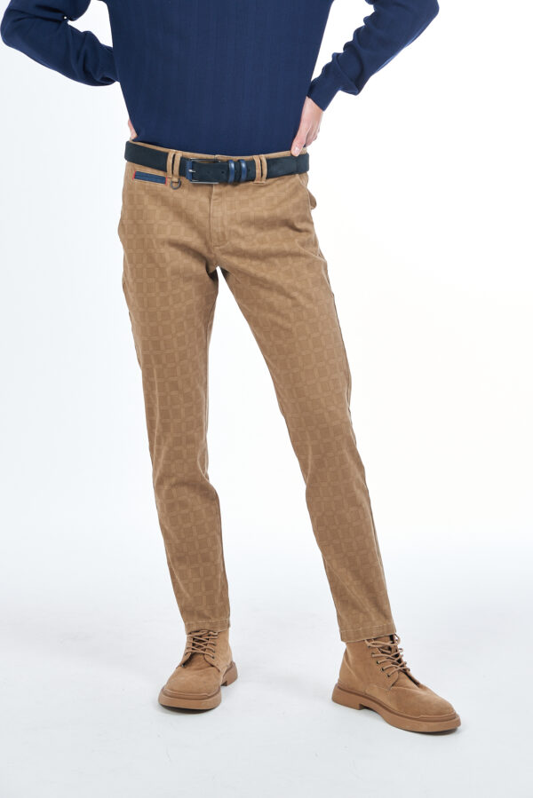 PANTALONE UOMO TIPO CHINOS, TAPERED