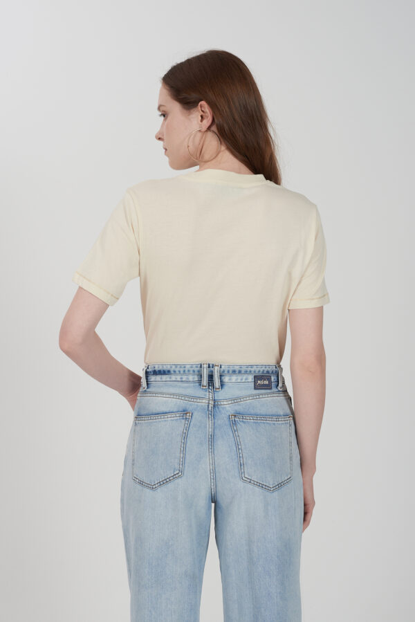 T-SHIRT DONNA A GIROCOLLO - immagine 2
