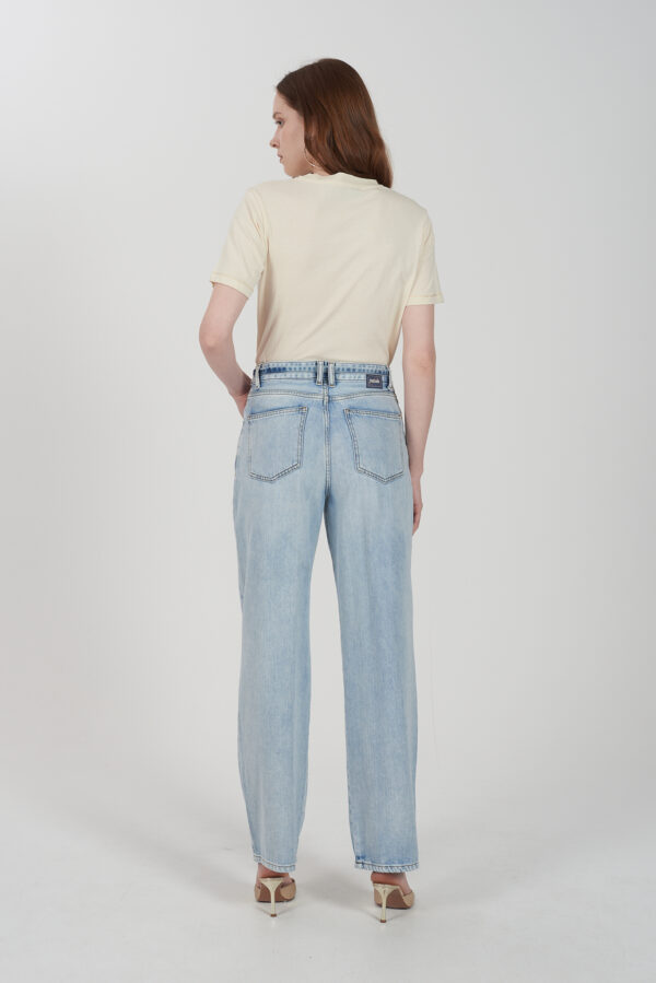 T-SHIRT DONNA A GIROCOLLO - immagine 4