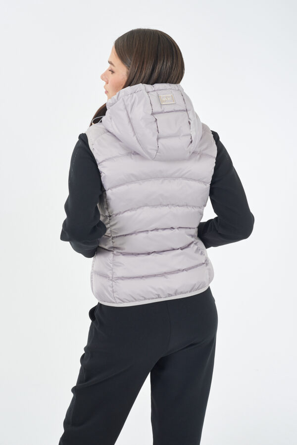GILET DONNA TRAPUNTATO CON CAPPUCCIO - immagine 2
