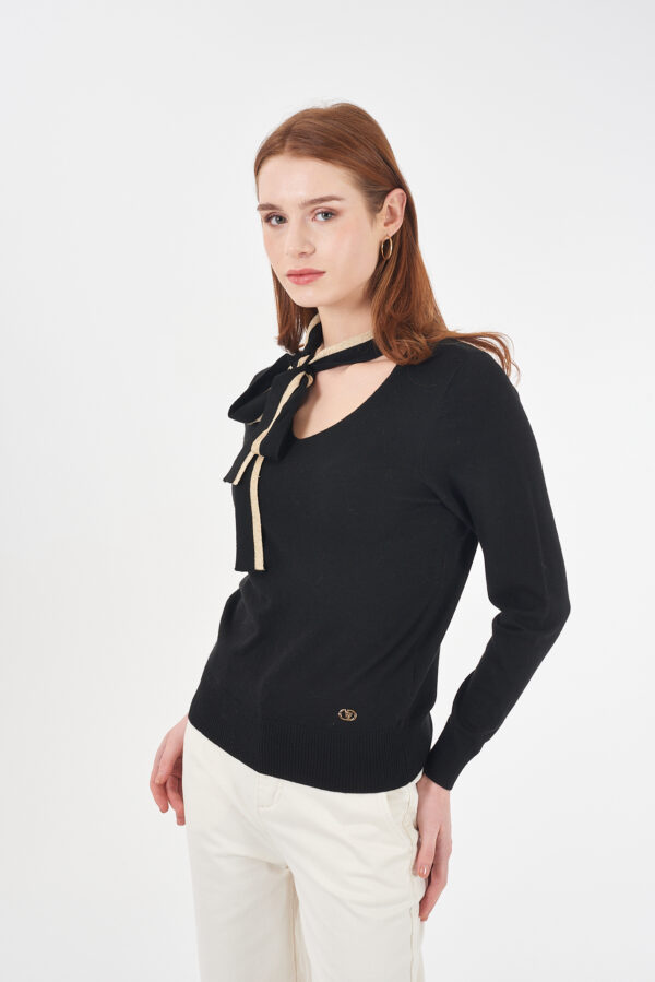 MAGLIA DONNA COLLO ALTO CON FIOCCO